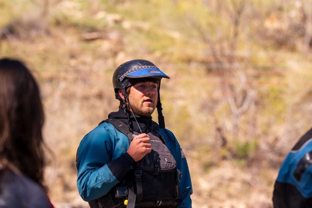 2C301CBA-DCC8-4B3E-B48D-7964391EF6E4